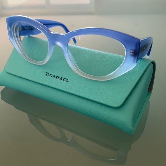 Tiffany Blue Oval Sunglasses - Picture 1 of 9